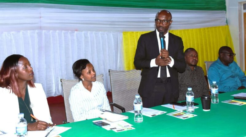 Karongi hosts farmers-buyer forum to strengthen agricultural investment